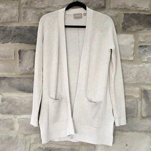 Cozy light grey cardigan